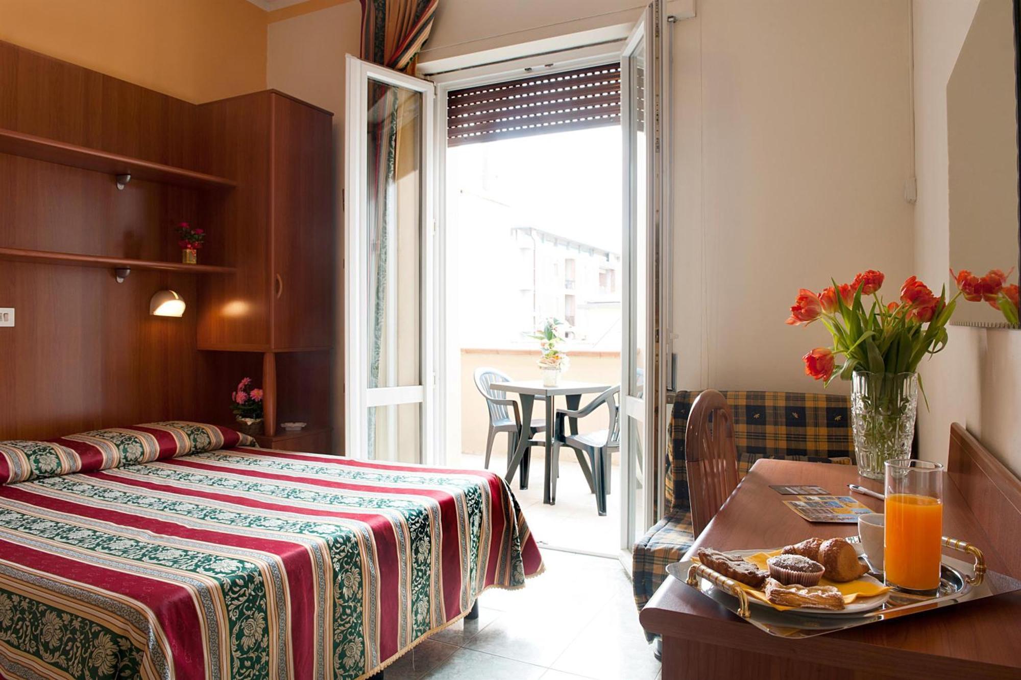 Double or Twin Room with Partial Sea View,993100873:JPEG